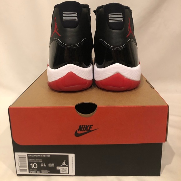 Jordan 11 Retro Playoffs Bred (2019) - Picture 3 of 5